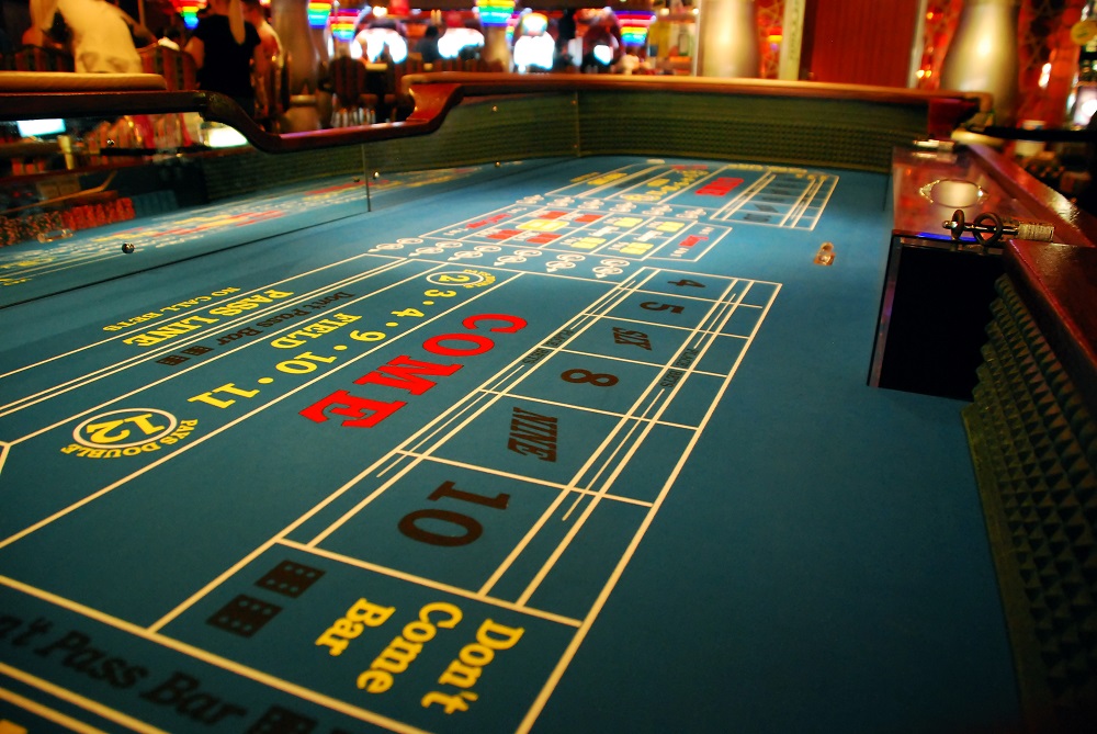 Mastering Crapless Craps on MayaPlay: Rules, Bets, Odds, and Strategies to Know